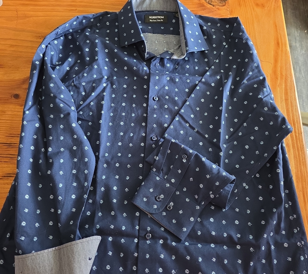Classic button down Nordstrom men’s  shirt